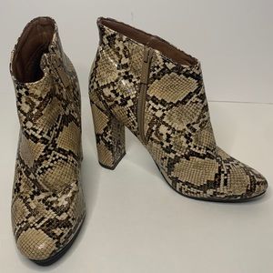 SNAKE SKIN BOOTIES